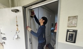 주거복지사업(현관롤방충망설치)